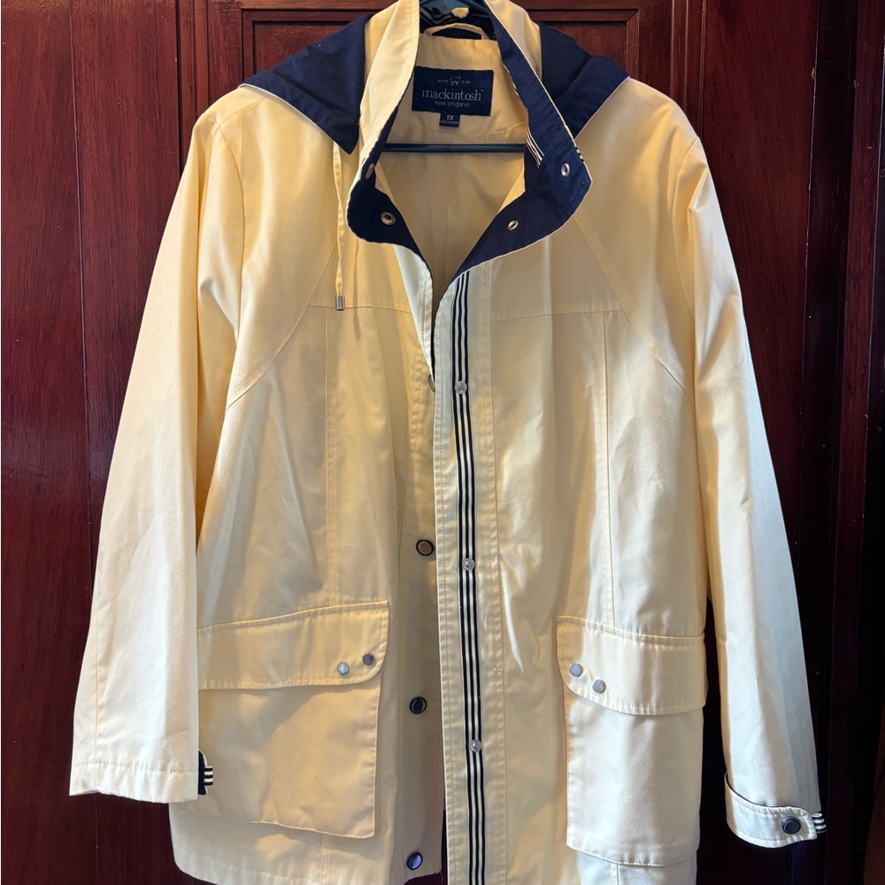 Mackintosh Rain Resistant Jacket